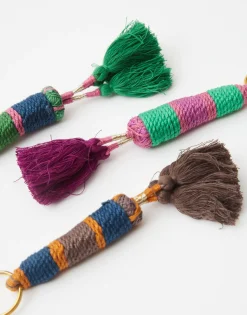 Natura Selection Llavero Cono Y Pompones Hot